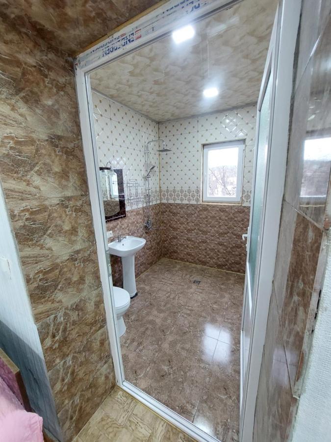 Apartment Beso Кутаиси Екстериор снимка