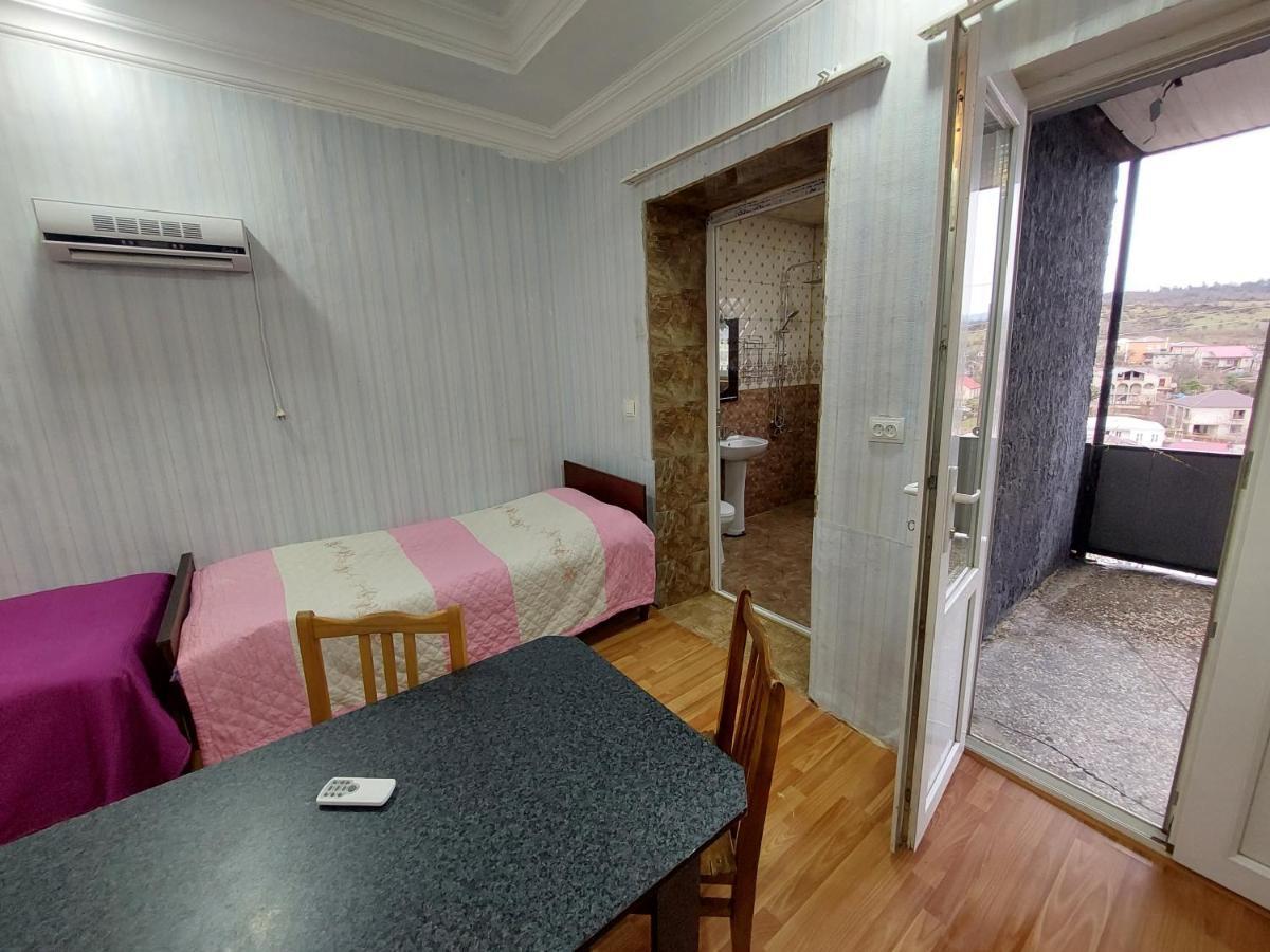 Apartment Beso Кутаиси Екстериор снимка