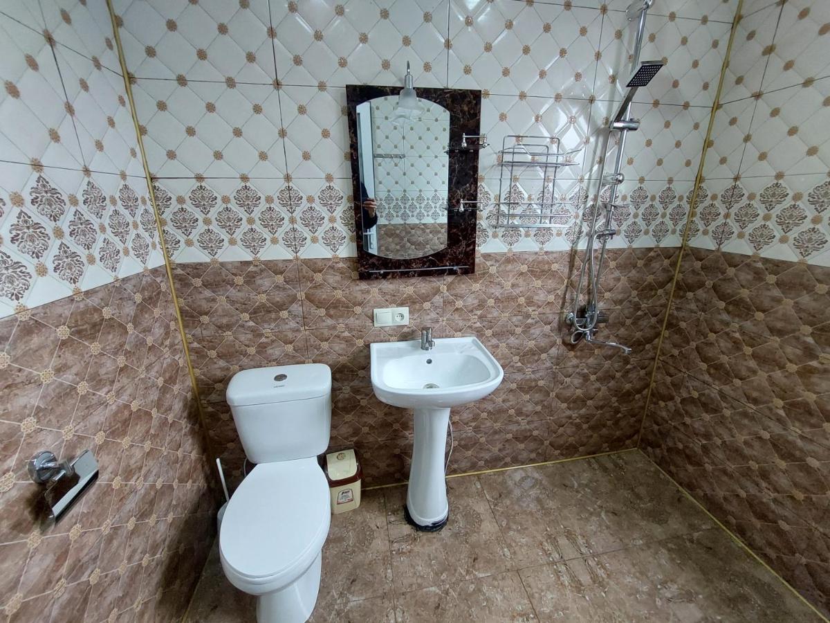 Apartment Beso Кутаиси Екстериор снимка