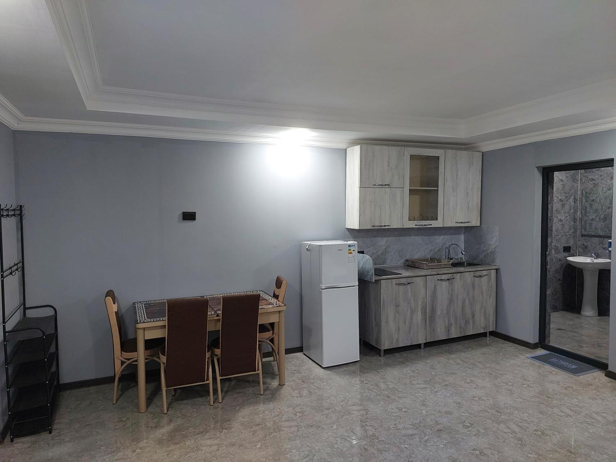 Apartment Beso Кутаиси Екстериор снимка