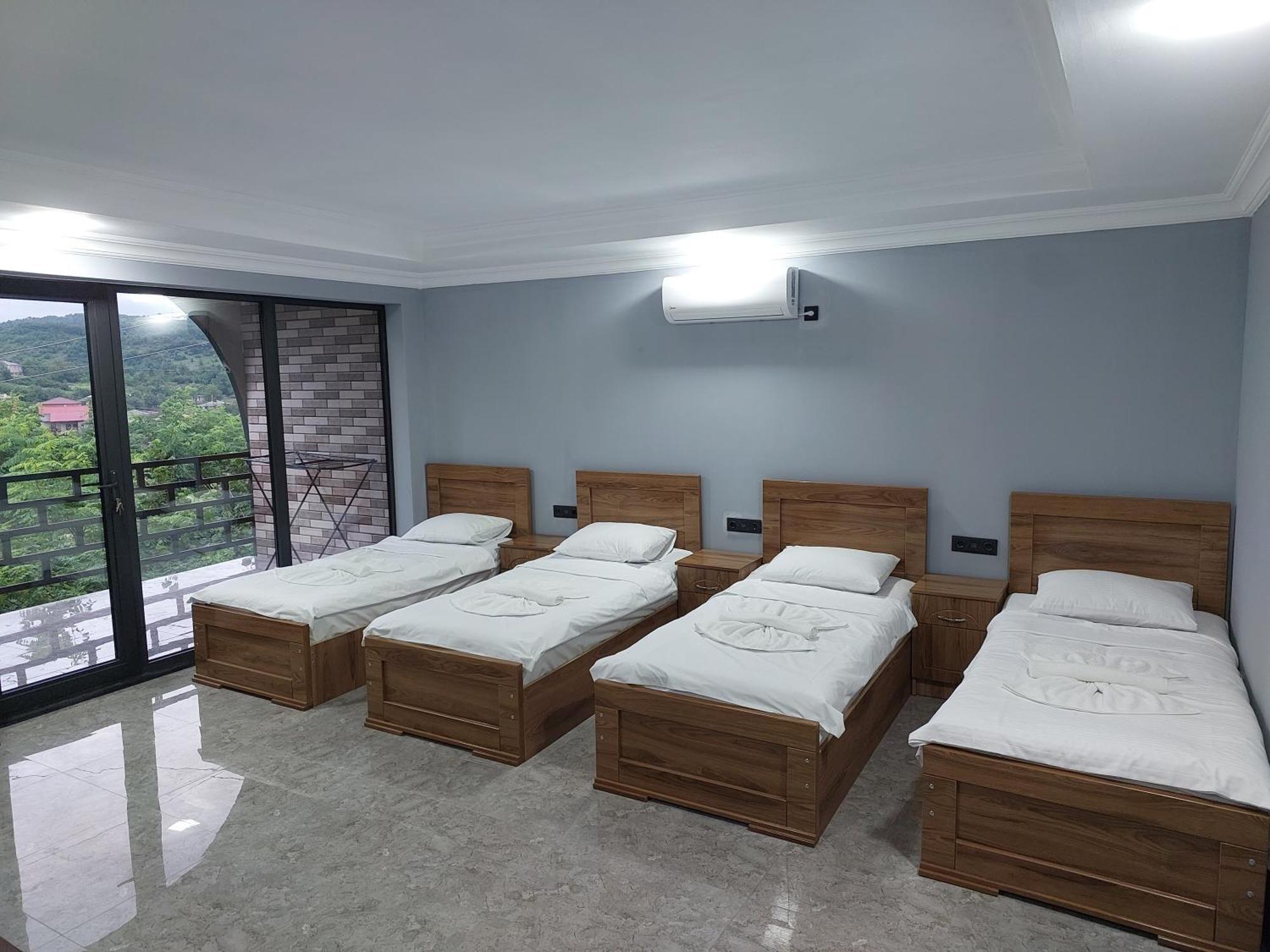 Apartment Beso Кутаиси Екстериор снимка